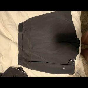 Lululemon Men’s short 7”